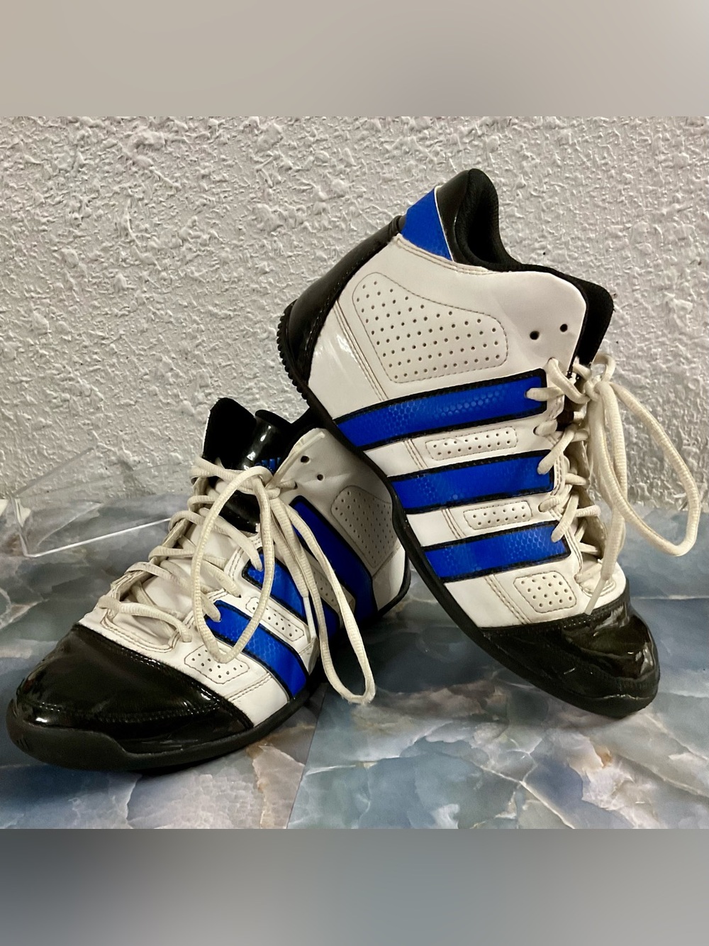 Adidas Men's Commander Lite TD Basketball White/Blue/Black Sneakers Size 6.5